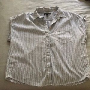 It’s a short sleeve banana republic blouse.